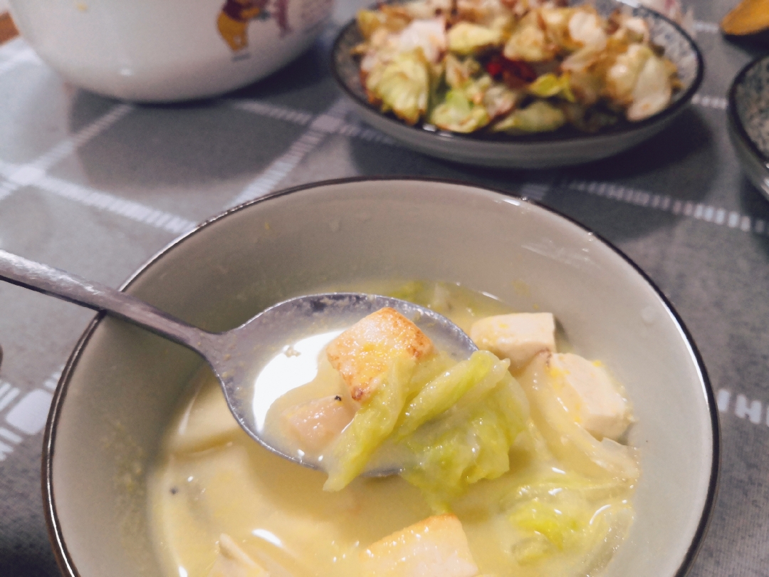 鲜玉米白菜豆腐汤（可加牛奶/扇贝丁）的做法