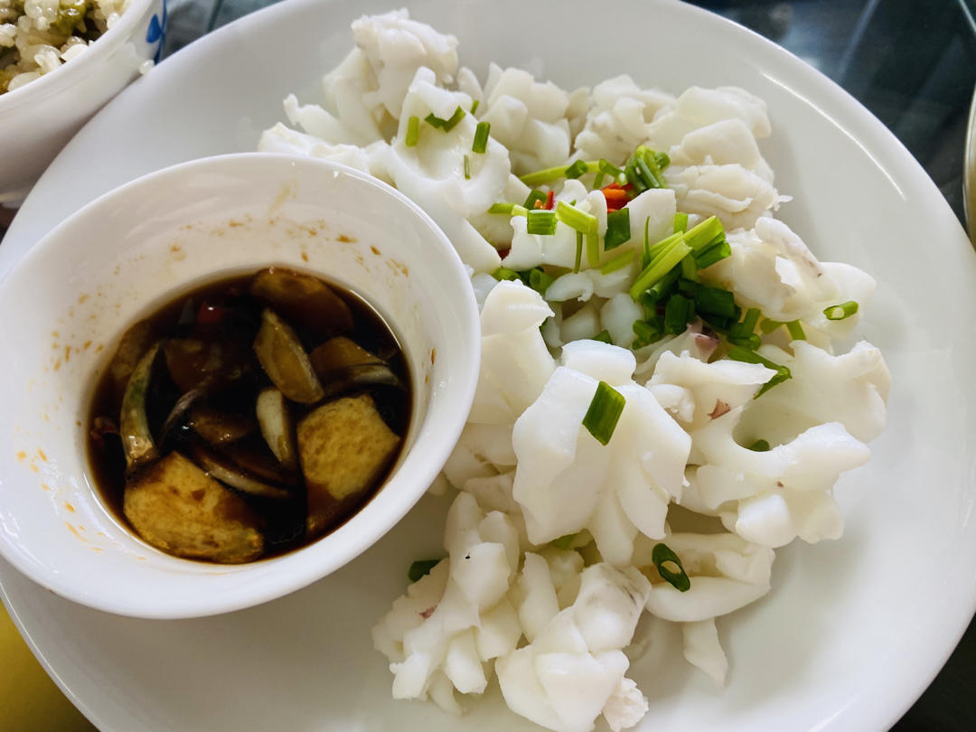 【食材本味】白灼目鱼花/墨鱼/乌贼（附带蘸料做法）🦑