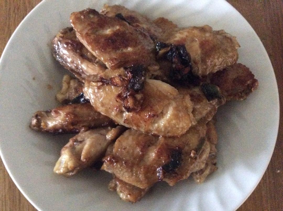 蒜香鸡翅，别再煮可乐鸡翅啦