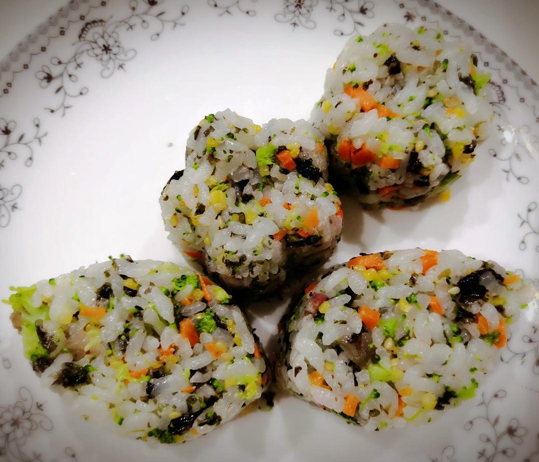 五彩日式饭团-中午便当的绝佳选择