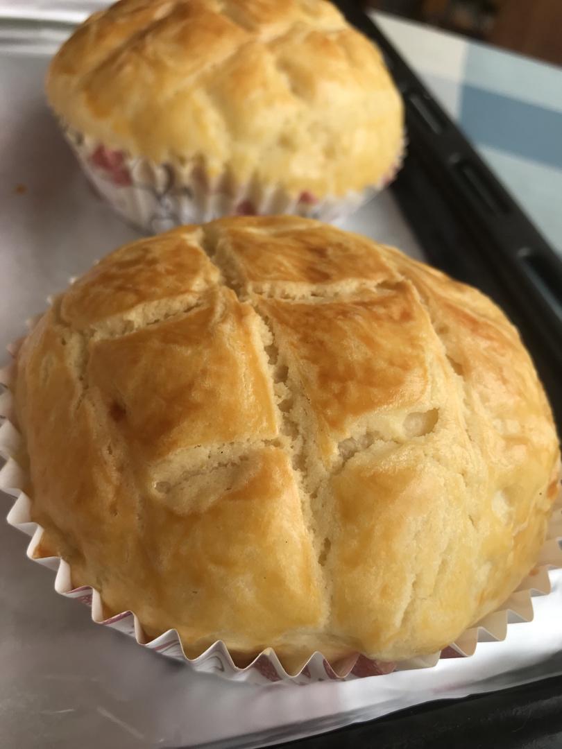 好吃到炸裂的港式菠萝包（附带制作酥皮的小视频）