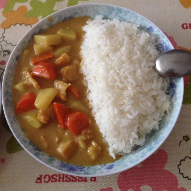 零失败日式咖喱鸡肉饭！！最正宗日本家庭做法！简单又好吃！