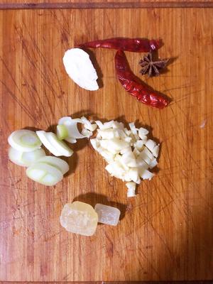 排骨炖豆角『东北名菜』红烧排骨的做法 步骤3
