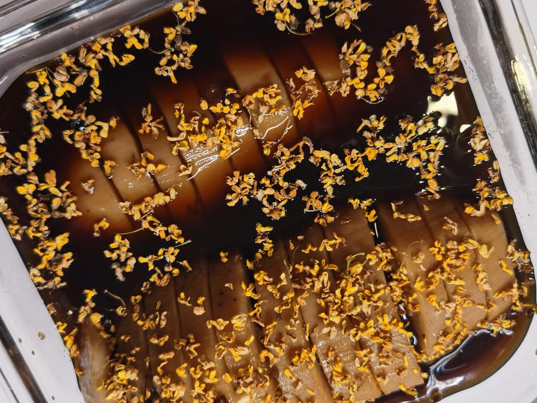 冰糖红枣糯米藕（可以用电饭煲做的）