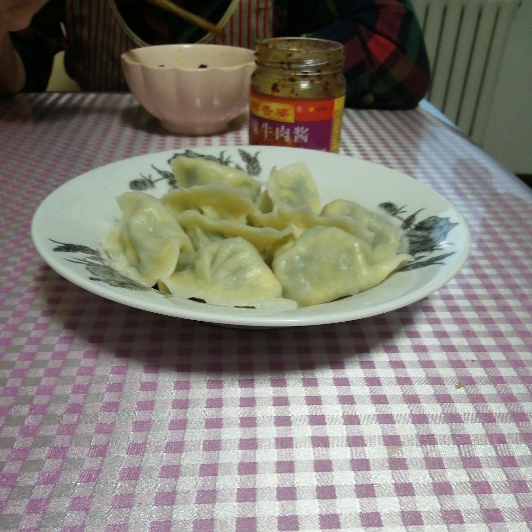 韭菜鸡蛋虾仁水饺