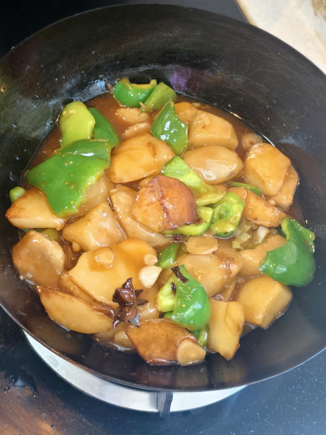 地三鲜（茄子，土豆，青椒）