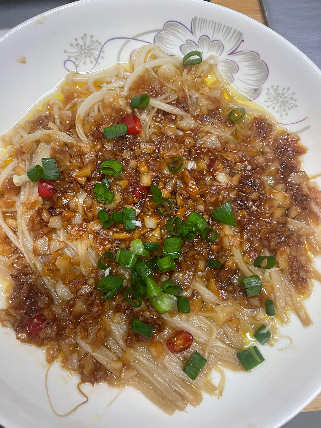 超级下饭的蒜蓉金针菇！好吃到爆