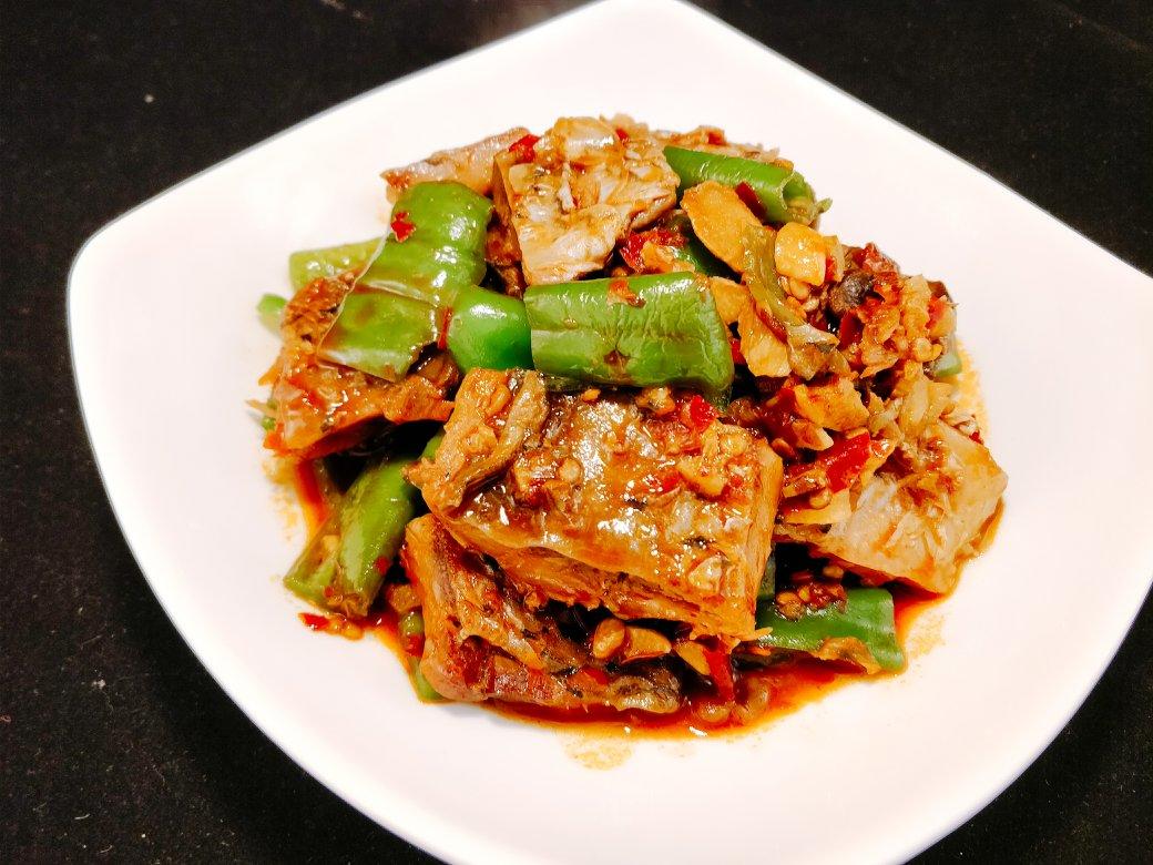 红烧咸鱼块