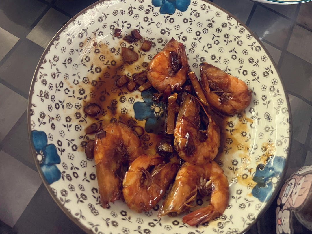 10分钟搞定，好吃到舔手指的油焖大虾