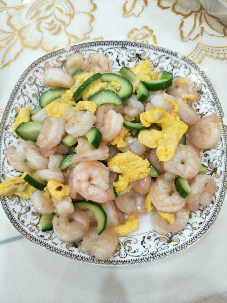 虾仁鸡蛋炒黄瓜