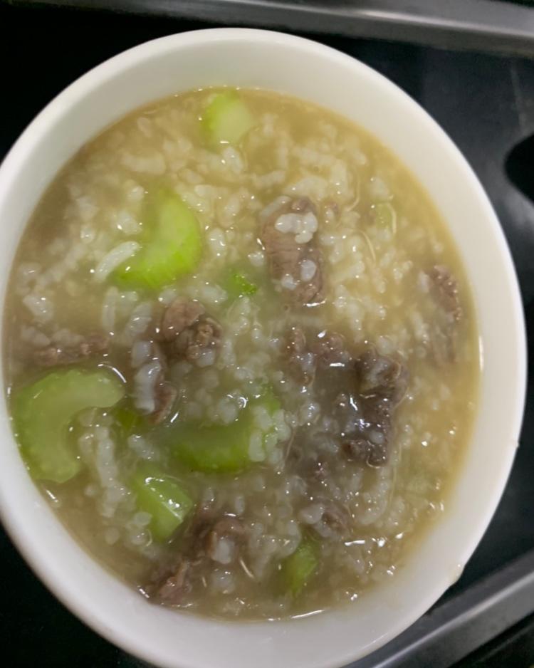 芹菜牛肉粥