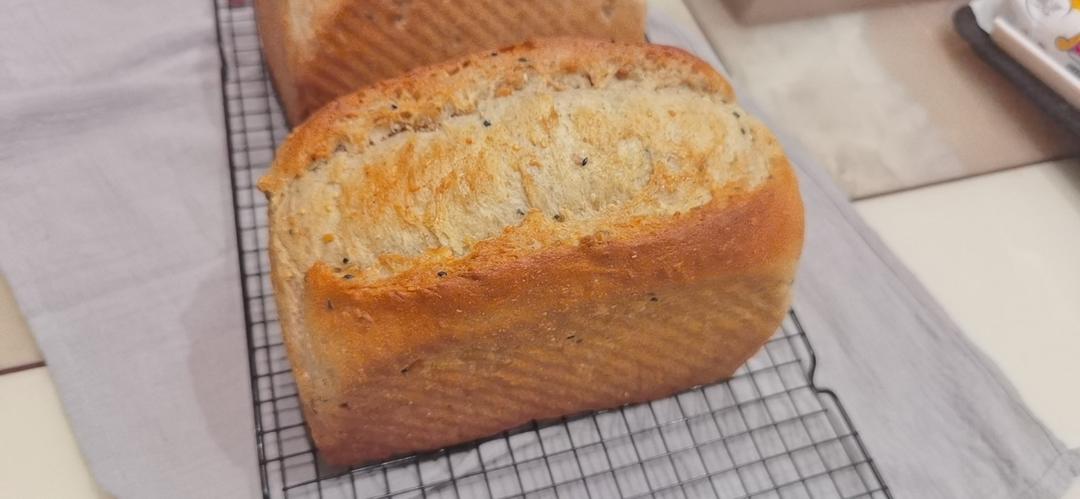 超柔软の坚果全麦吐司🍞