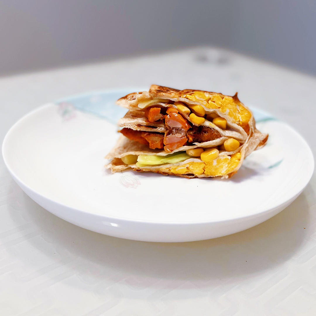 餐桌边的早餐