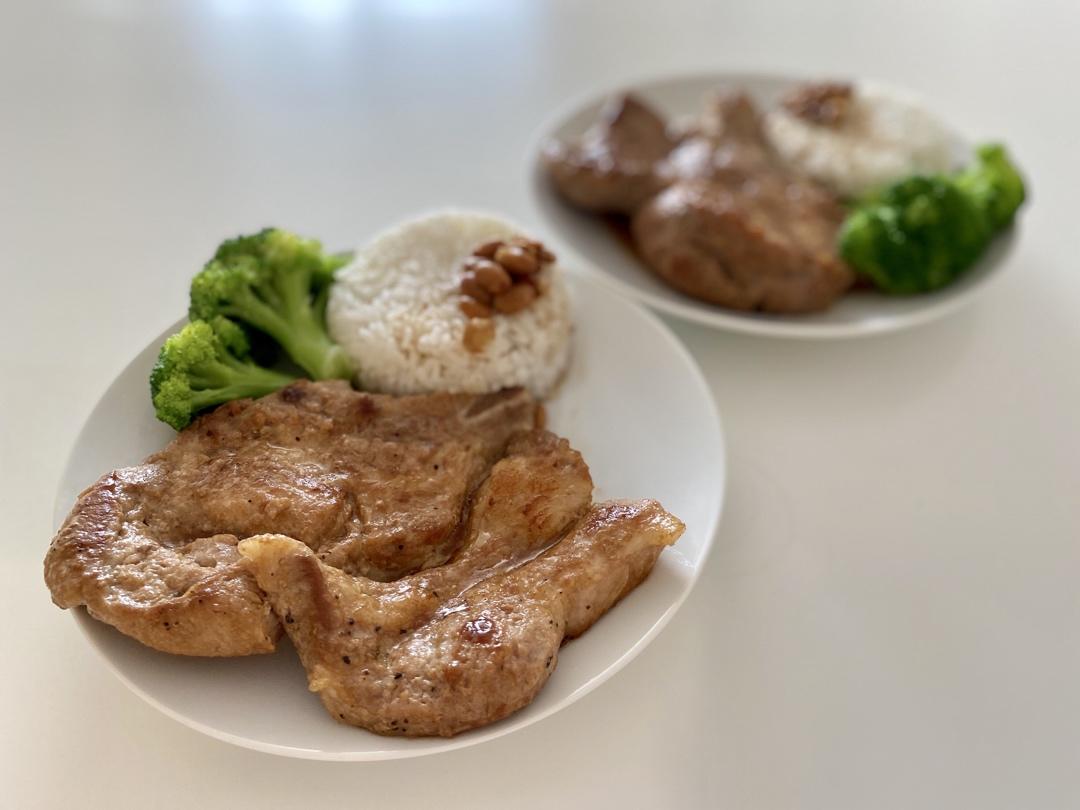 煎猪扒（超简单）和其他的猪扒在这食谱的最下面