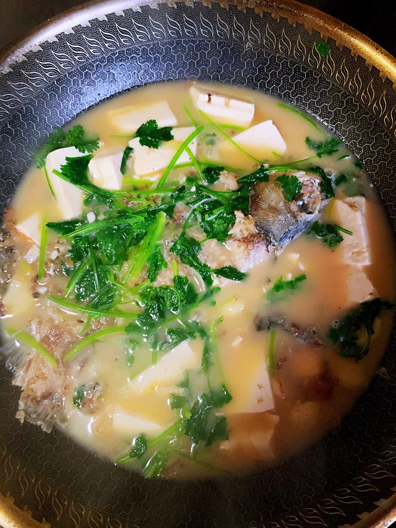 鲫鱼豆腐汤