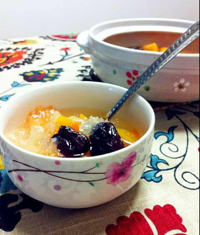 红枣木瓜银耳汤