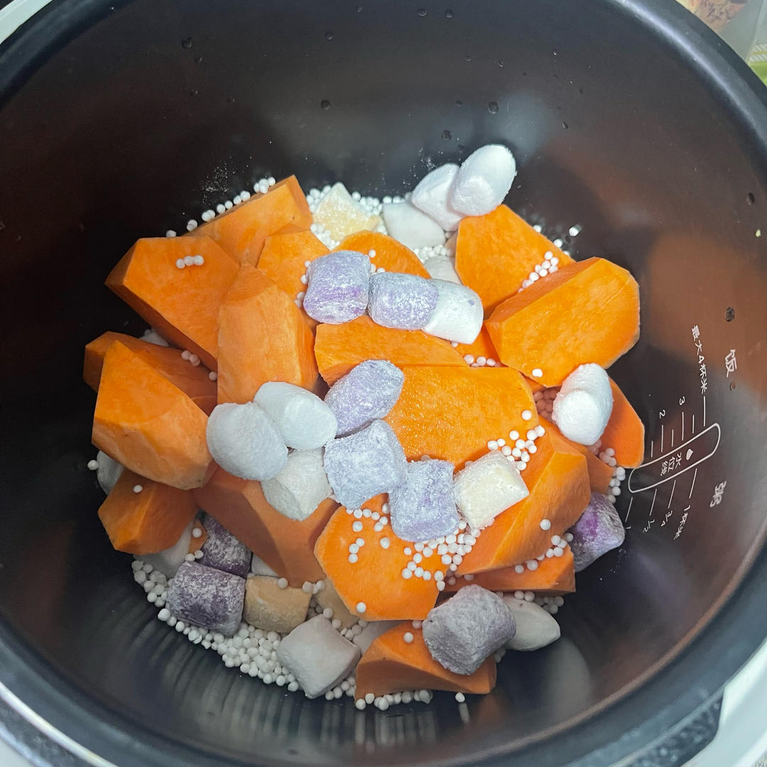 电饭煲芋圆西米露 ，巨简单❗好喝到哭😭秋冬必备