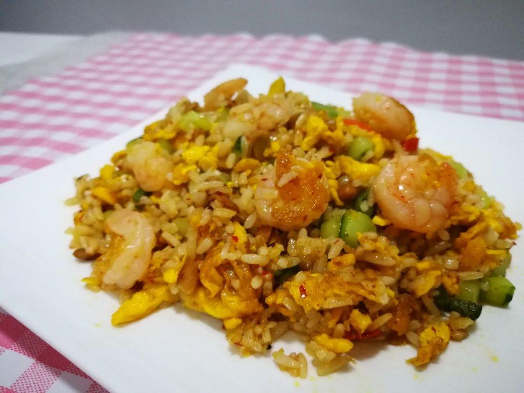 虾仁蛋炒饭