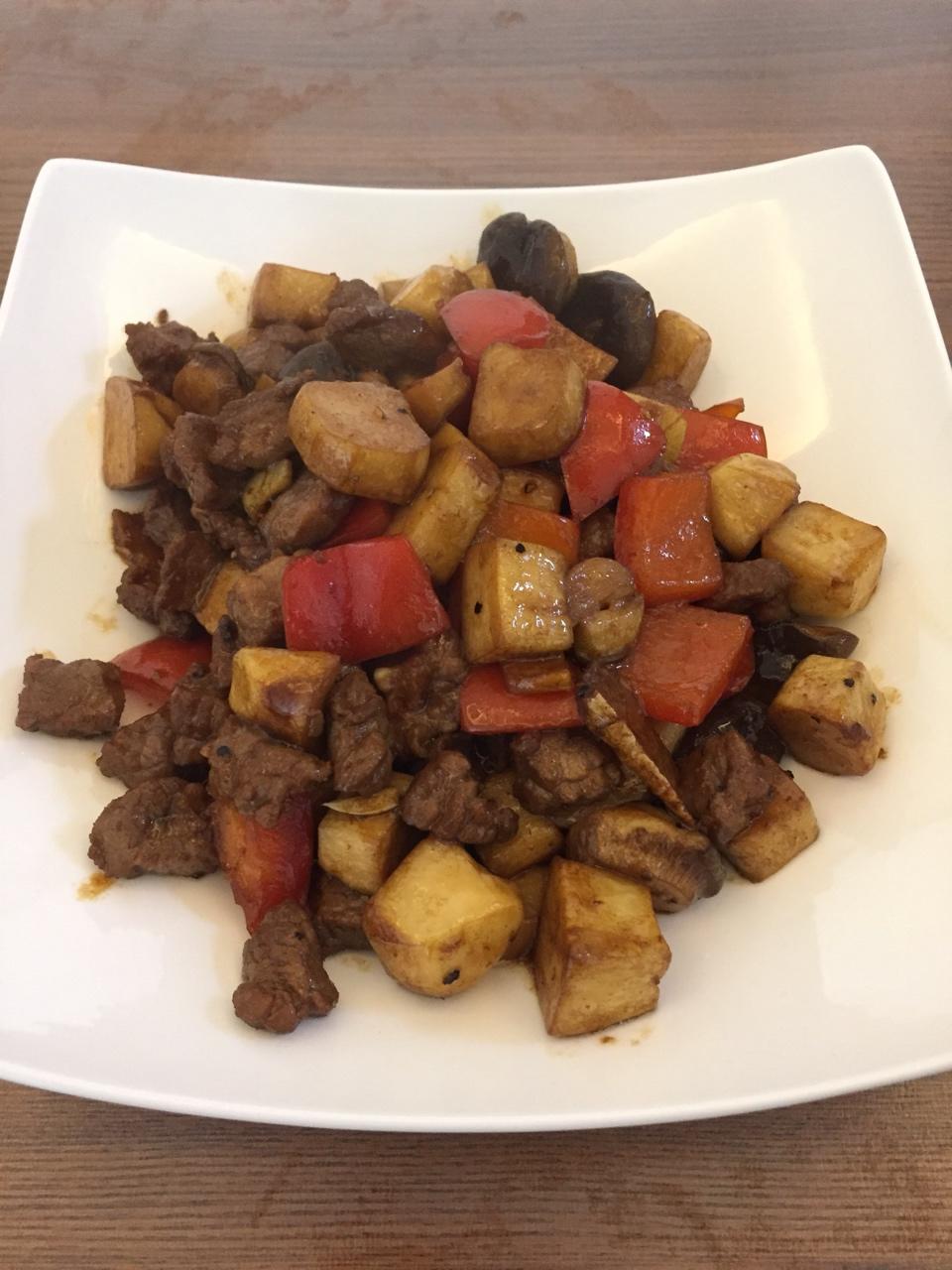 黑椒杏鲍菇牛肉粒