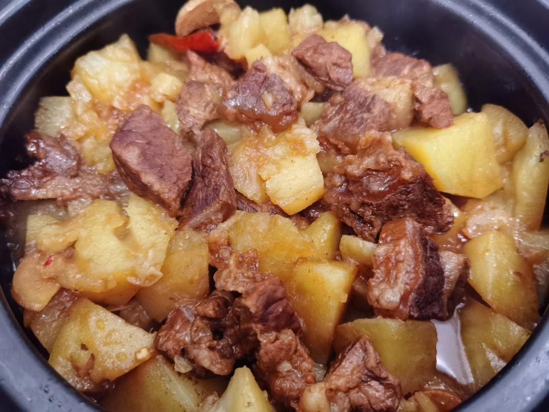 牛肉炖土豆
