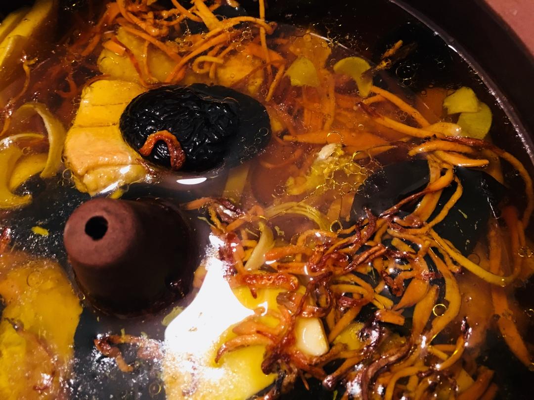 老丁的私房菜－云南汽锅鸡