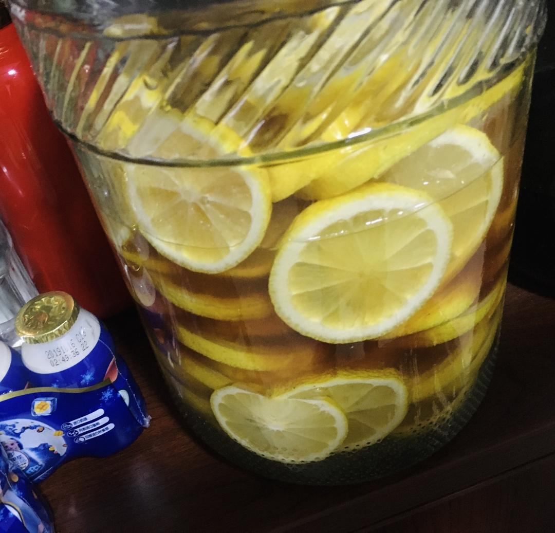 自制柠檬蜂蜜水