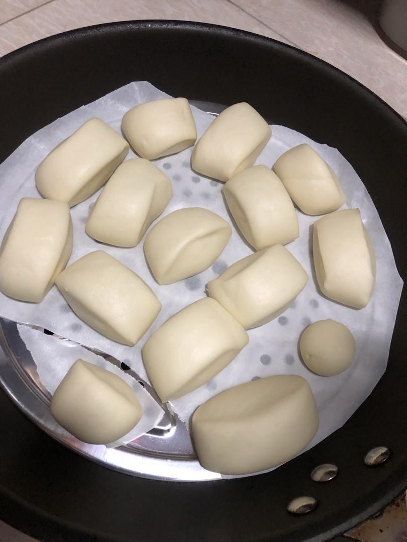 新手做馒头也能100%成功——附上非常详细的视频步骤（一次发酵法）