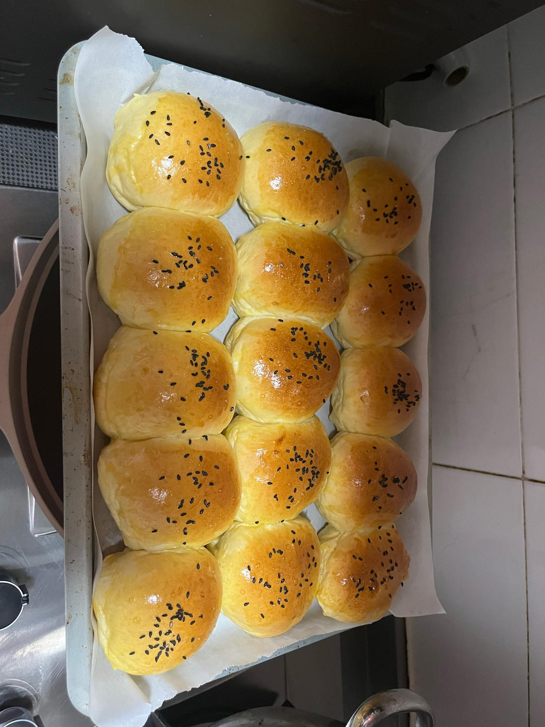 超好吃的咸蛋黄肉松小面包