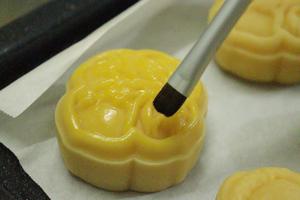 广式月饼：奶黄椰蓉馅～的做法 步骤23