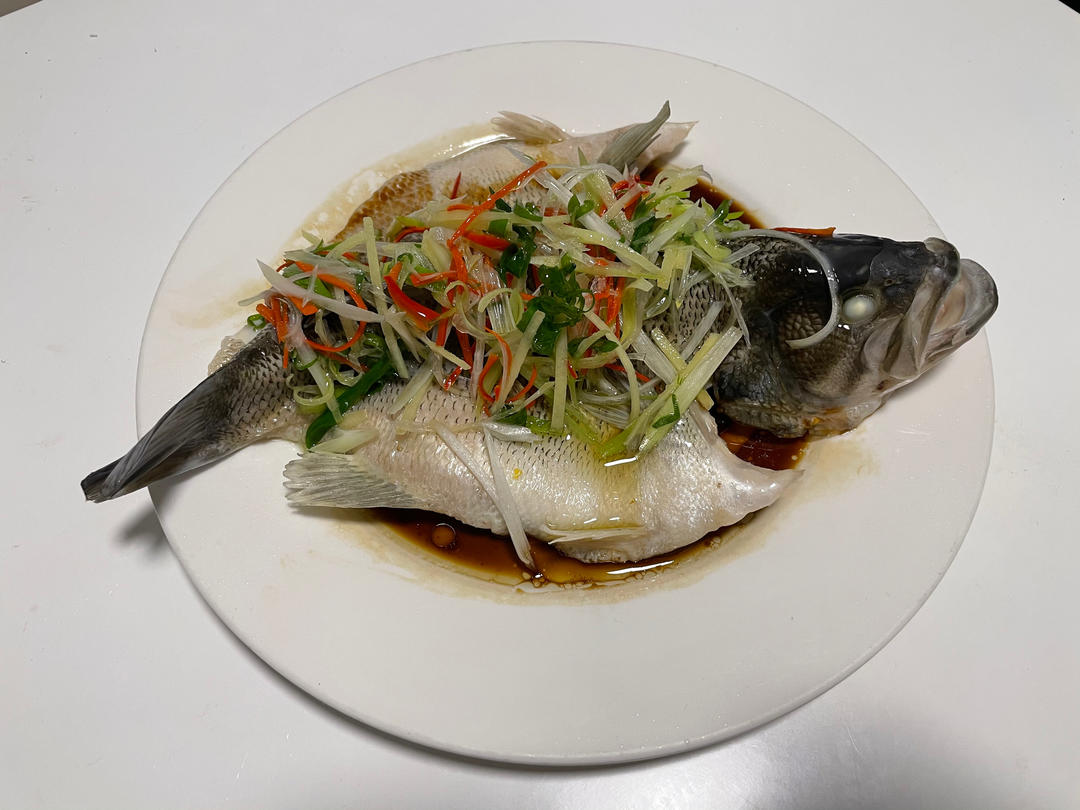 清蒸鲈鱼
