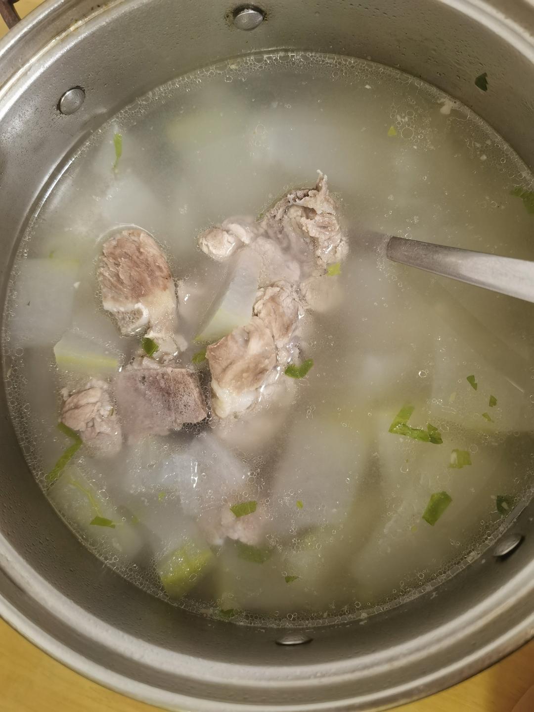 冬瓜排骨汤，夏天的味道