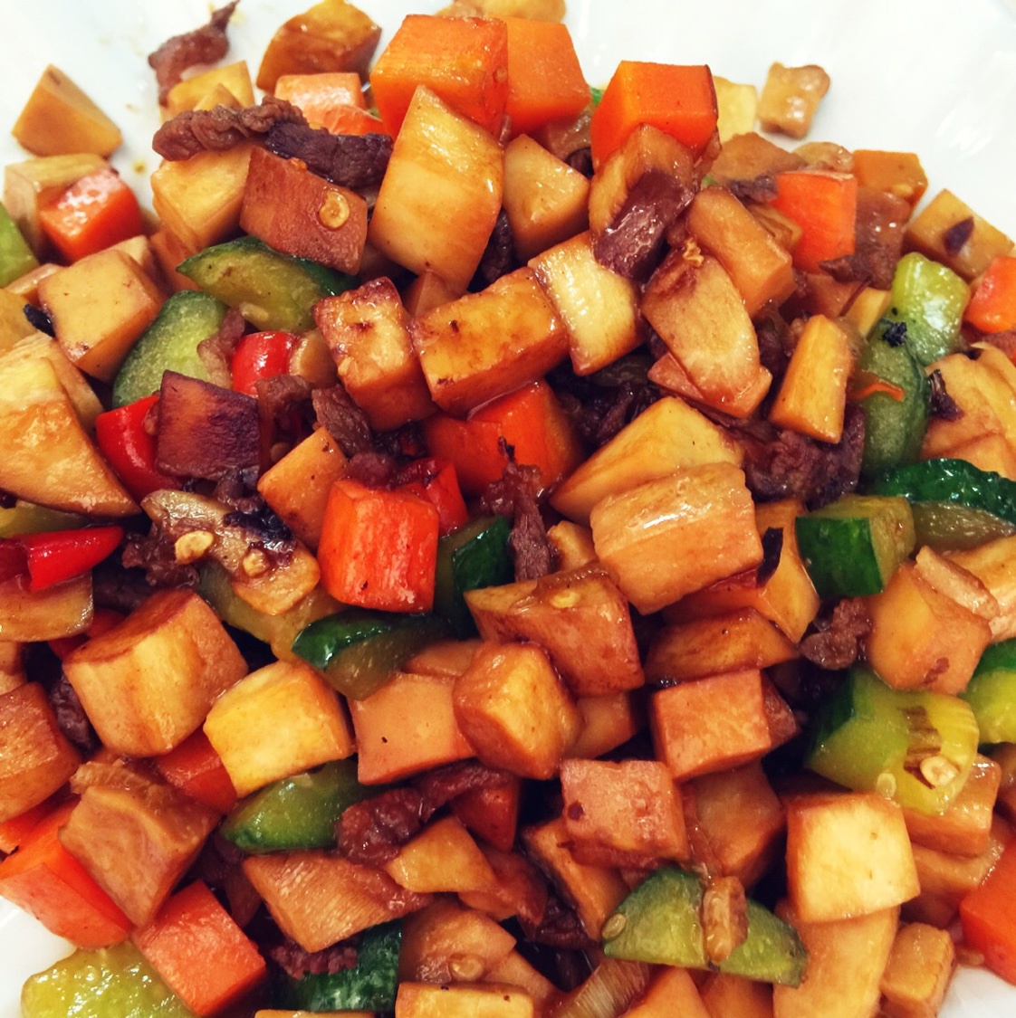 杏鲍菇黑胡椒牛肉粒~老丁的私房菜