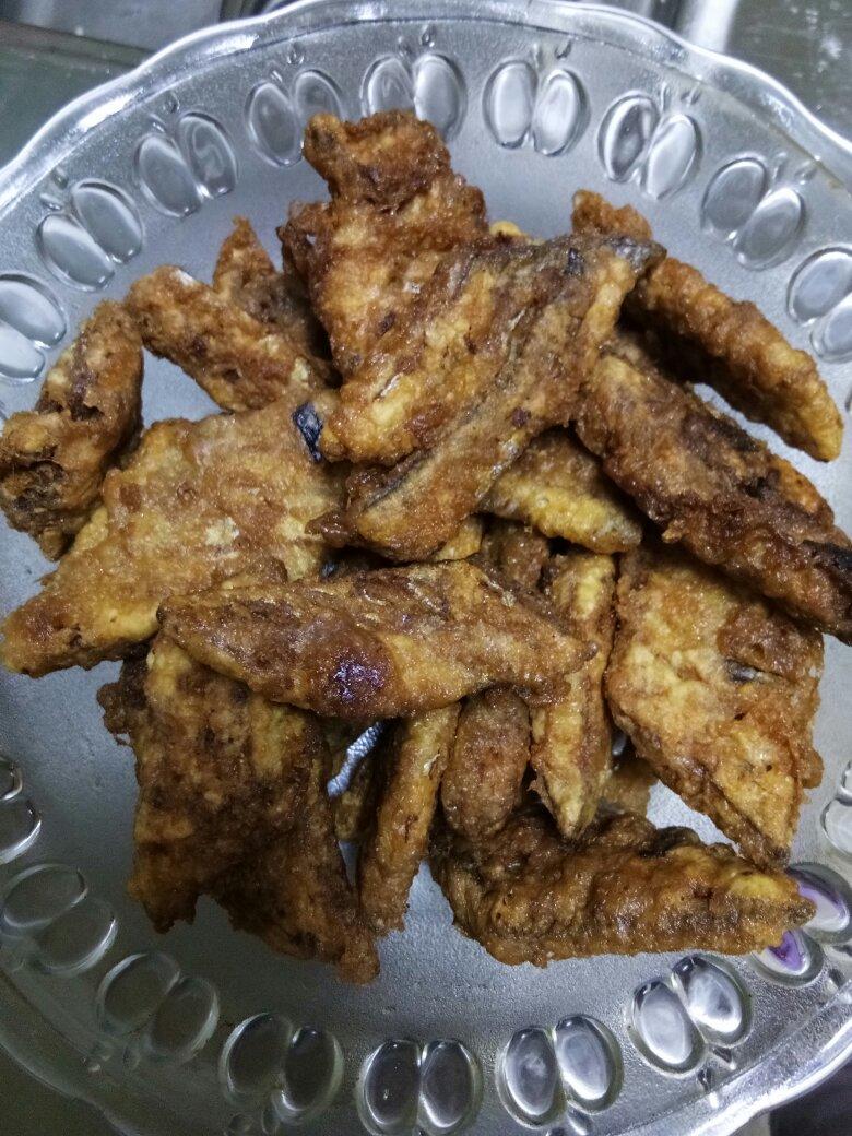 厨师长教你：“干煎带鱼”的家常做法，味道很赞，先收藏起来