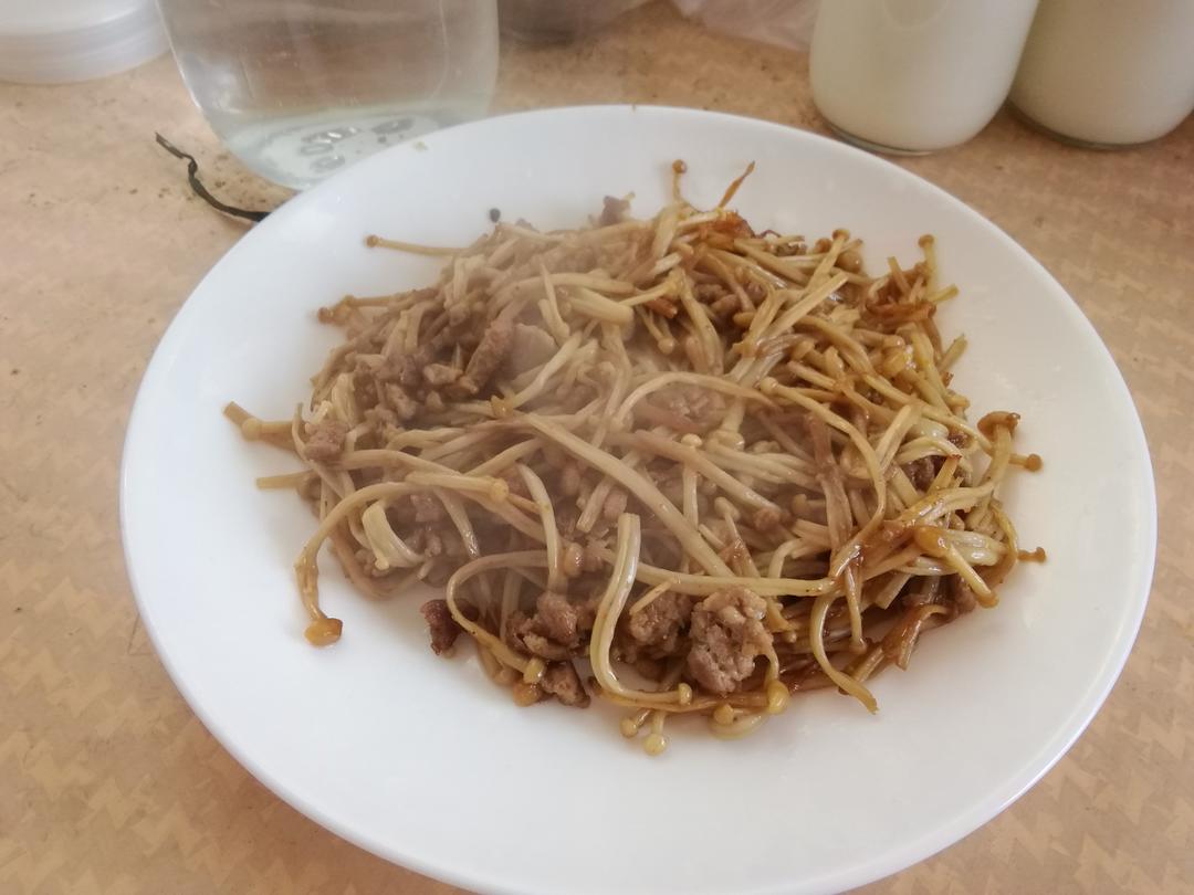 肉末金针菇