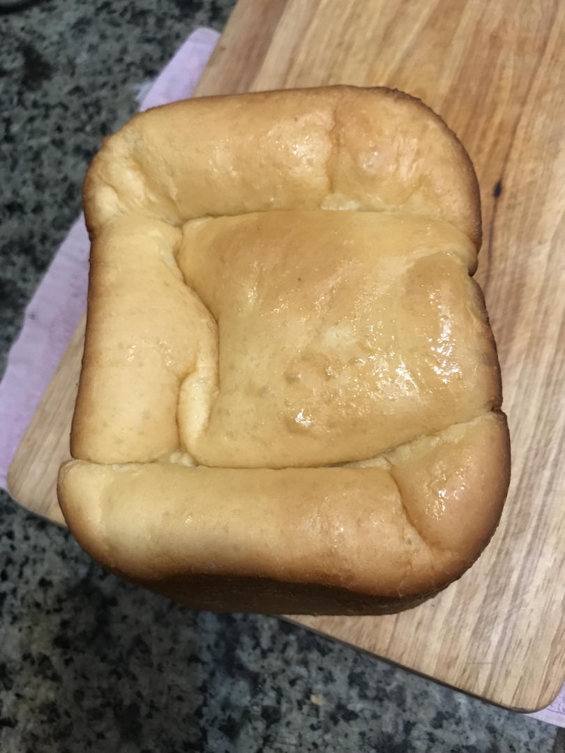 一次发酵就拉丝的吐司面包(附夏天面包机出膜方法)