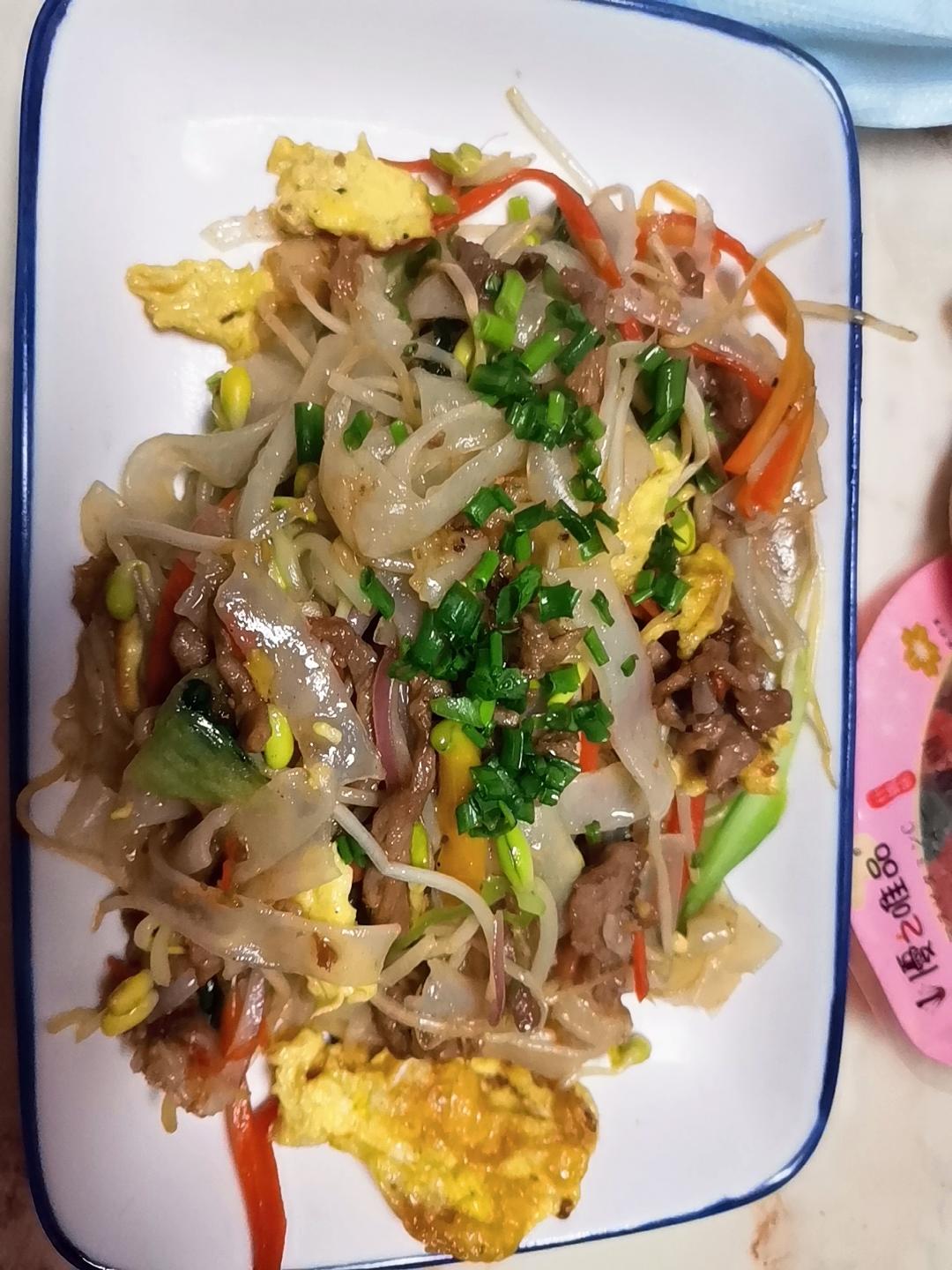 路边摊的炒河粉