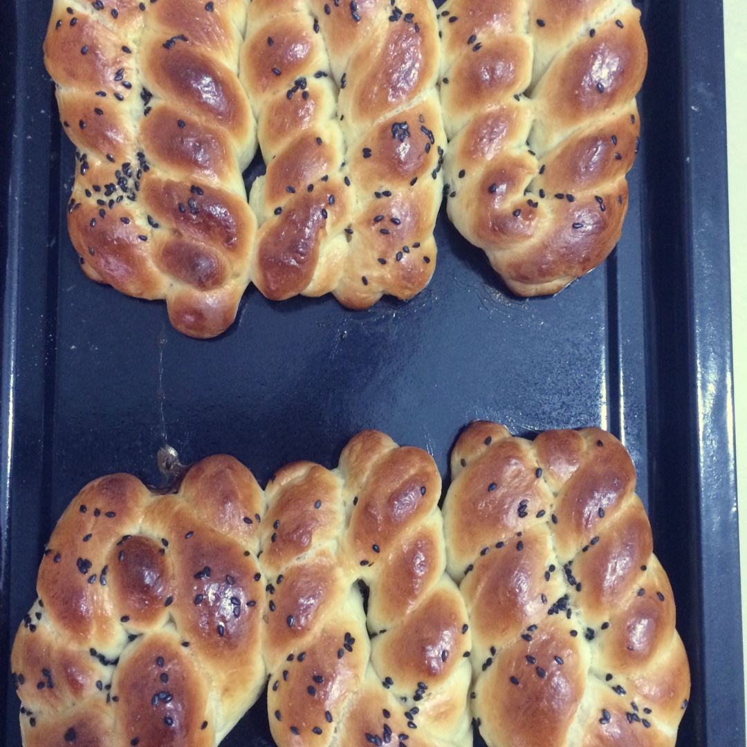 砂糖麻花面包（两股辫子）