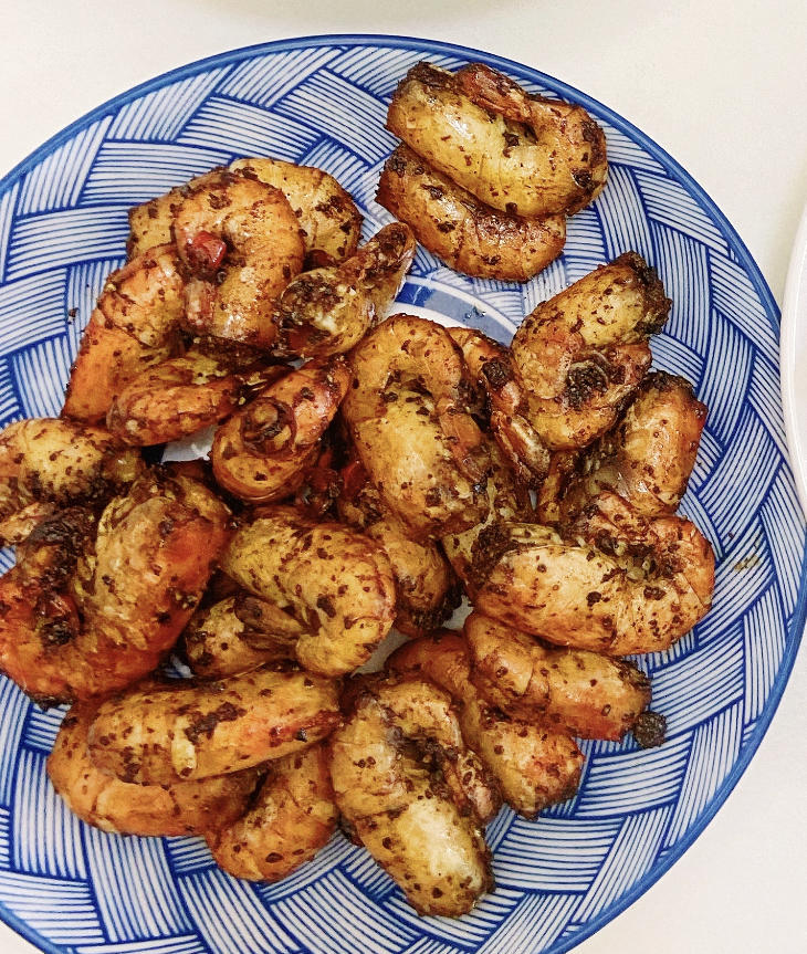 懒人版“胡椒虾”，没有秘诀没有特别调料超简单超好味而且适合宴客