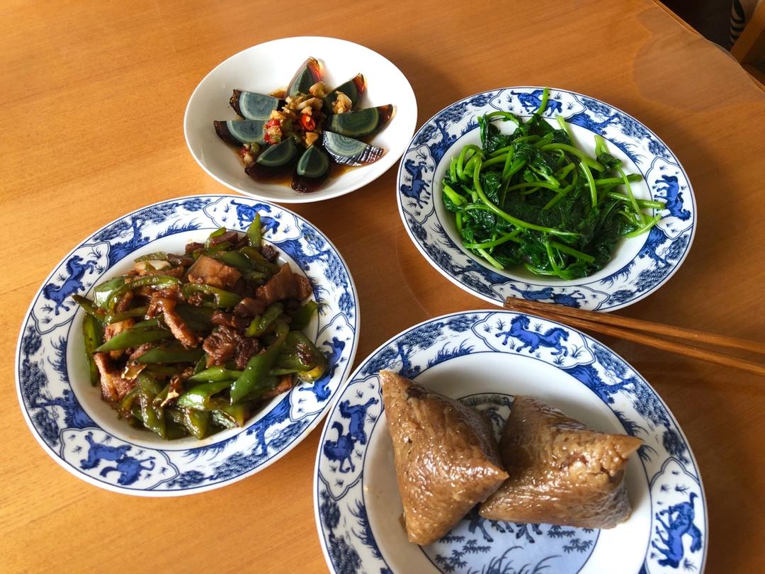 厨房里的三餐四季