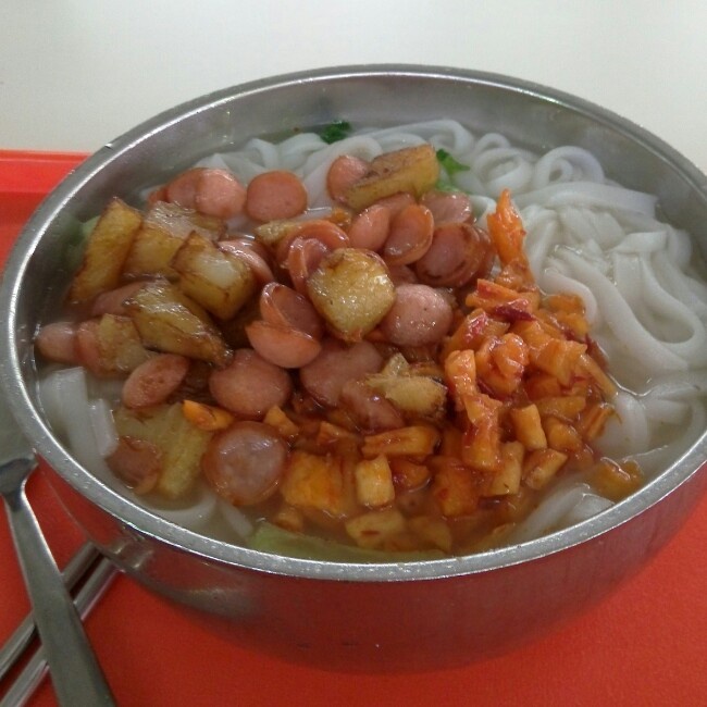 学校饭堂