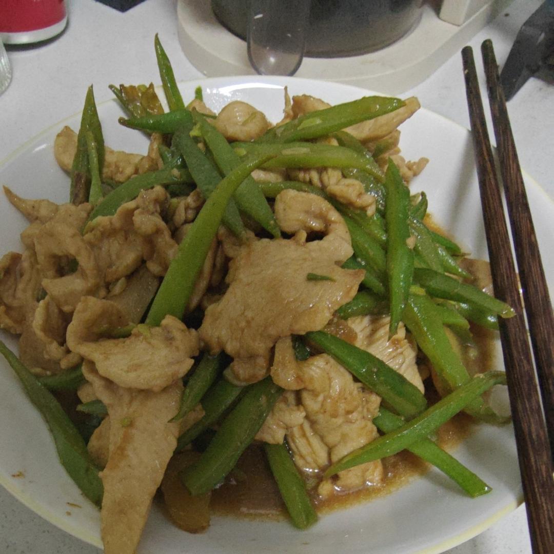 四季豆炒鸡丝