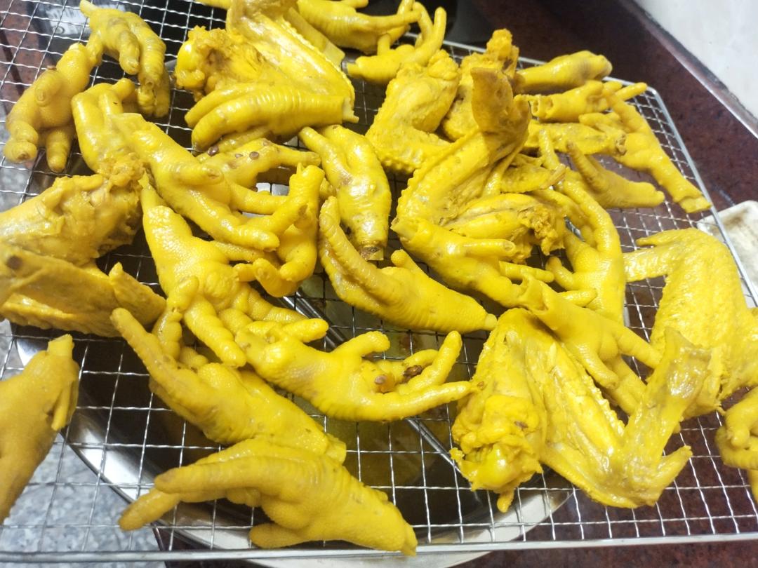 盐焗鸡爪(比外面卖的还好吃)