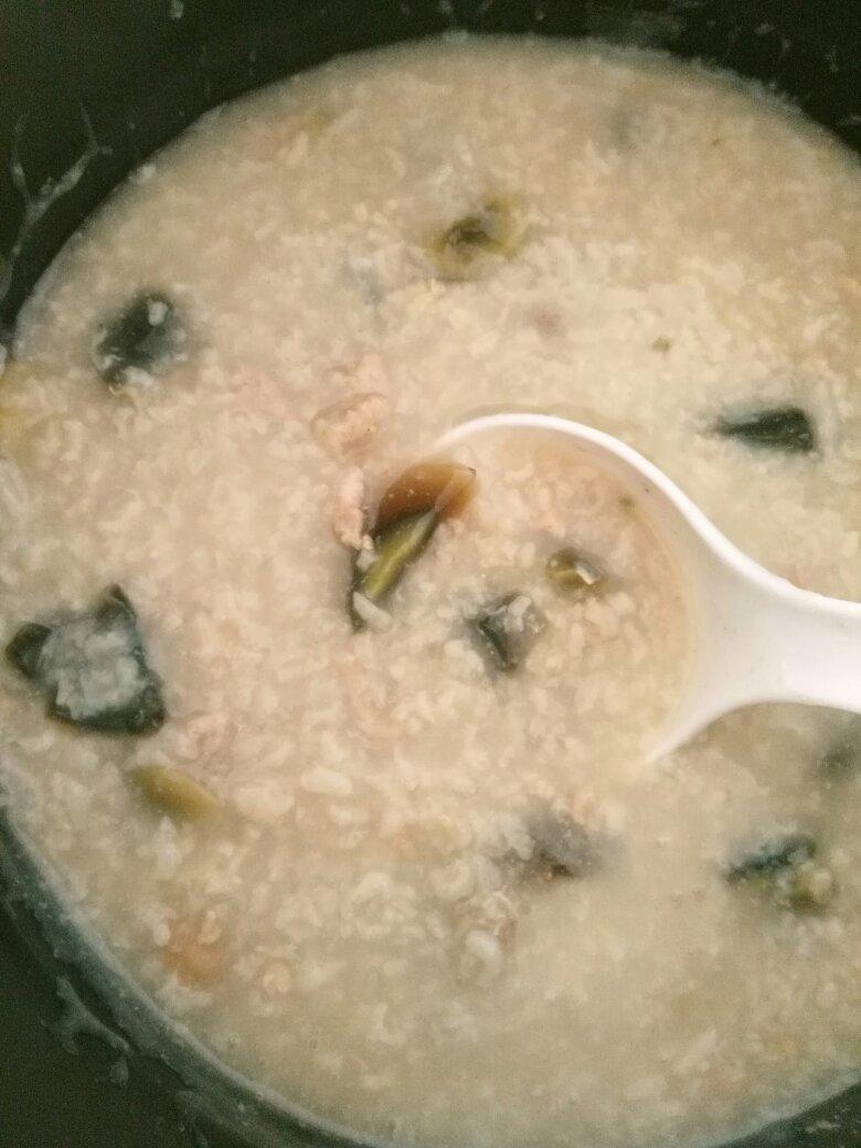 十五分钟快手之香滑皮蛋瘦肉粥(附五分钟电饭煲电压力锅更快捷方法)