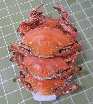 清蒸螃蟹皮皮虾的做法 步骤2