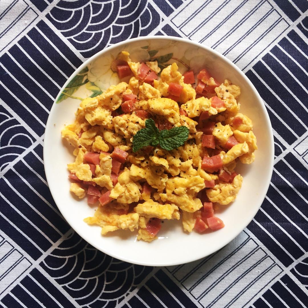 美式炒蛋 scrambled eggs