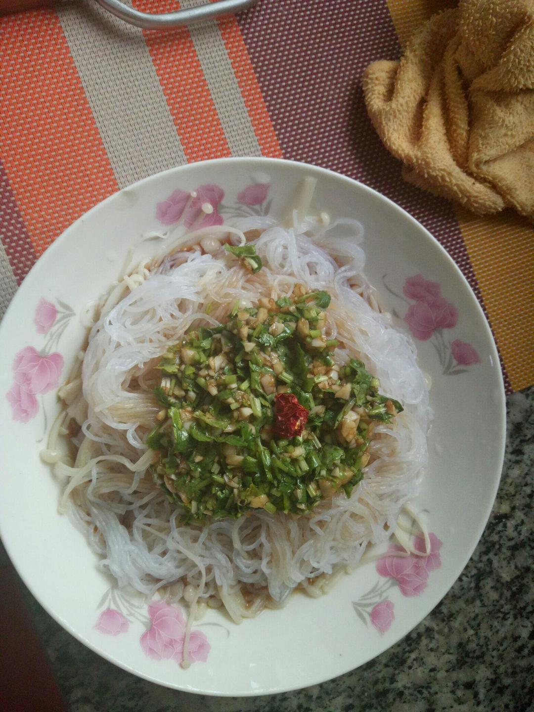 金针菇凉拌粉丝的做法