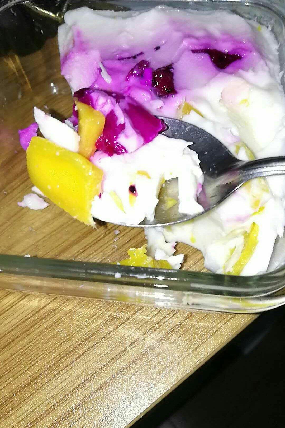 粒粒芒果椰汁冻糕