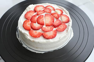 草莓奶油蛋糕的做法 步骤3