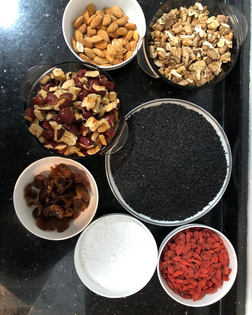 阿胶糕（固元膏）