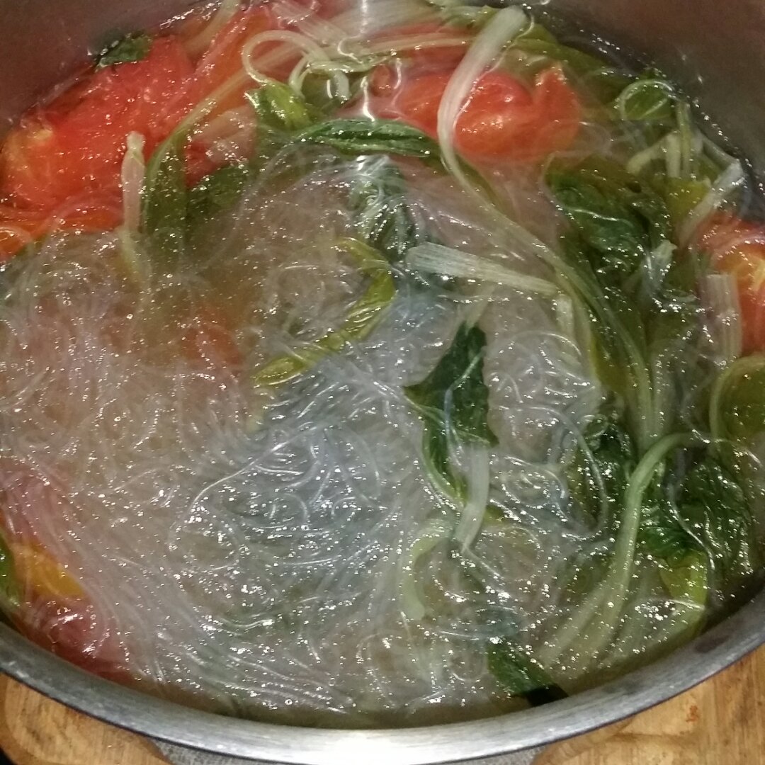 香菇番茄粉丝汤